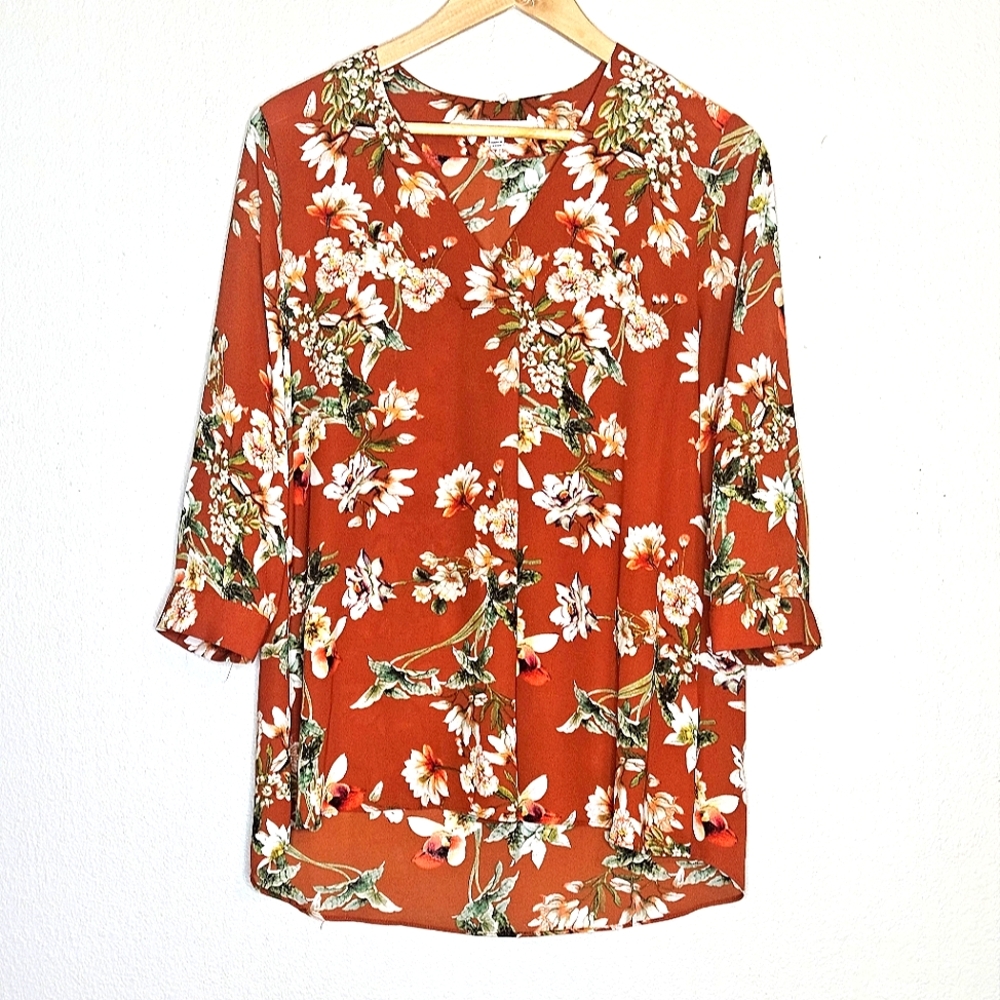 Rose & Olive Floral Rust Colored Women's Top Size Medium